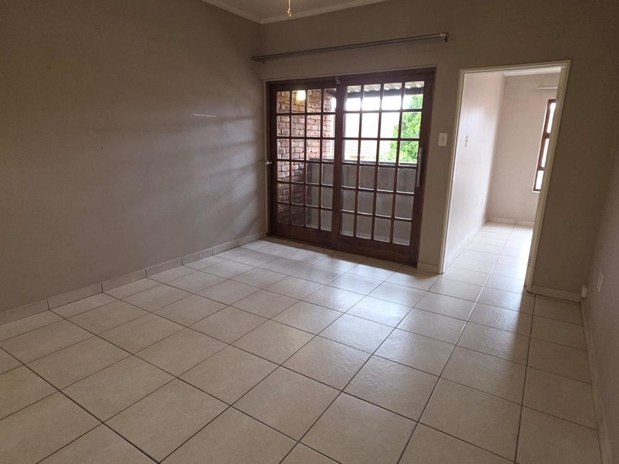 To Let 3 Bedroom Property for Rent in Langenhovenpark Free State